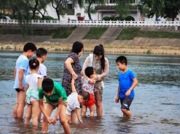 南京火灾现场紧急救援及后续关注最新报道