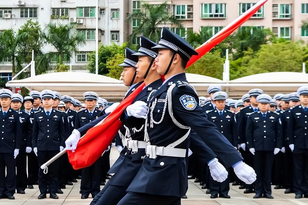 最新警察涨薪消息，提高待遇，激励公安英雄士气